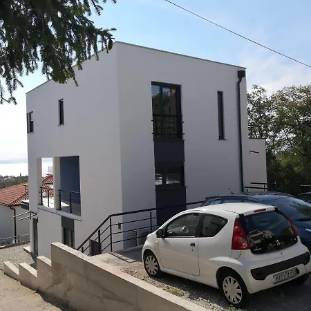 Apartment In An Urban Kraljevica