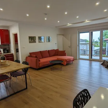 Apartment In An Urban *